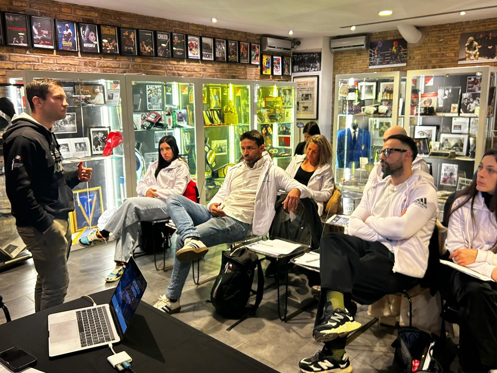 Lezione BeOx con campioni di pugilato e metafora sportiva